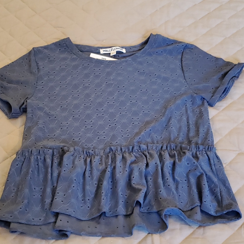 NEW Wallflower Grissaille Ruffles Hem Peplum Top